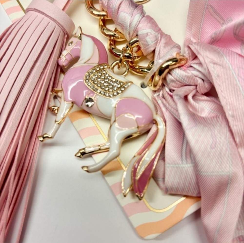 💕🔹️Piper K🔹️ Pink Horse Bag Charm Key Chain Hand Painted Glass Stone Tassel - Picture 2 of 4